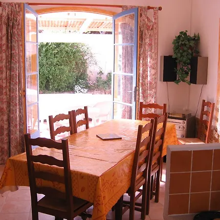 Vila La Rescapade *