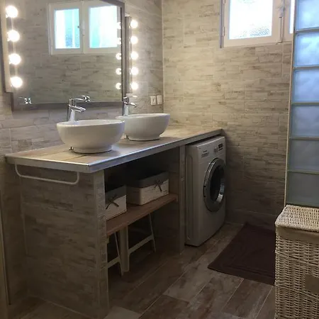 La Rescapade