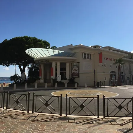 La Rescapade Sainte-Maxime